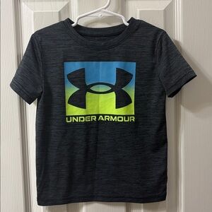 Boys Under Armour dry fit Tee - Charcoal with Blue and Yellow Logo